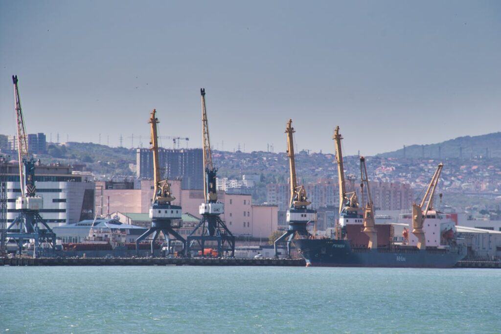 Savannah manufacturing and distribution recruiters near the Port of Savannah industrial corridor